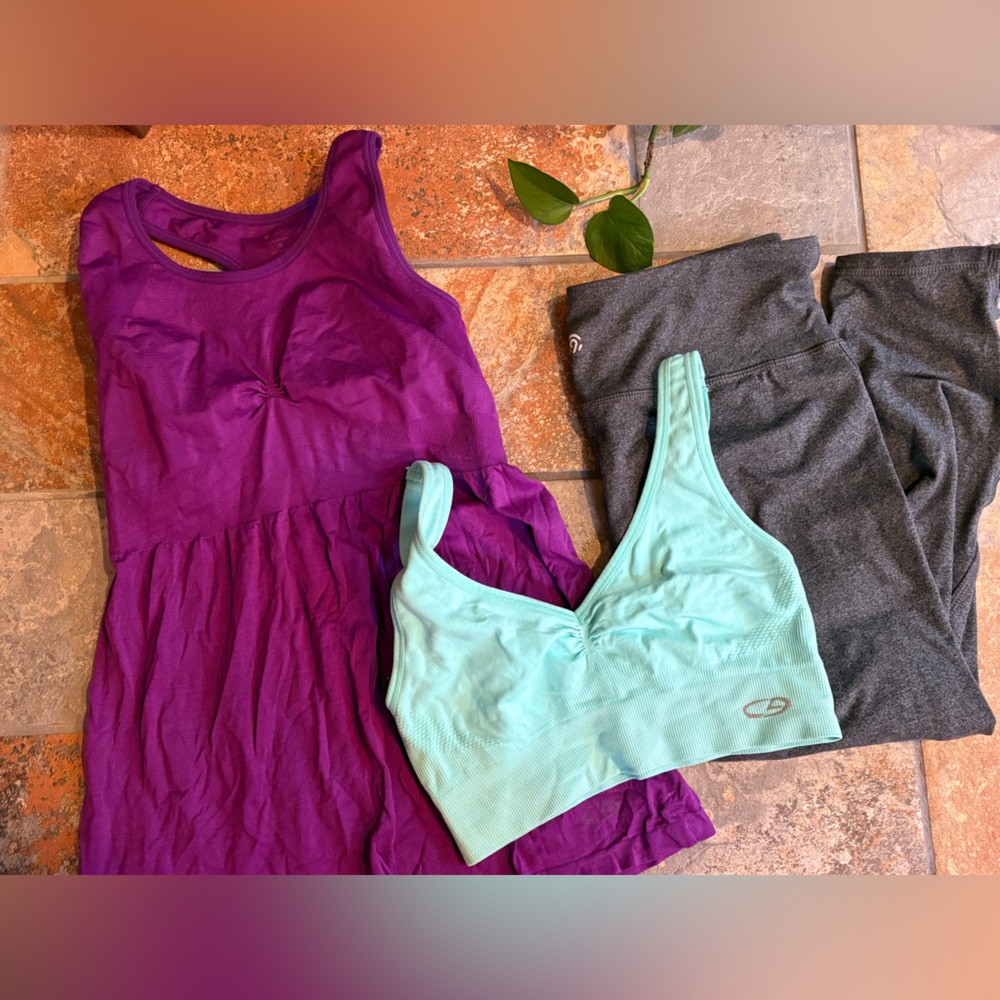 Women’s small Champion Athletics workout gym clothing lot under armour +++